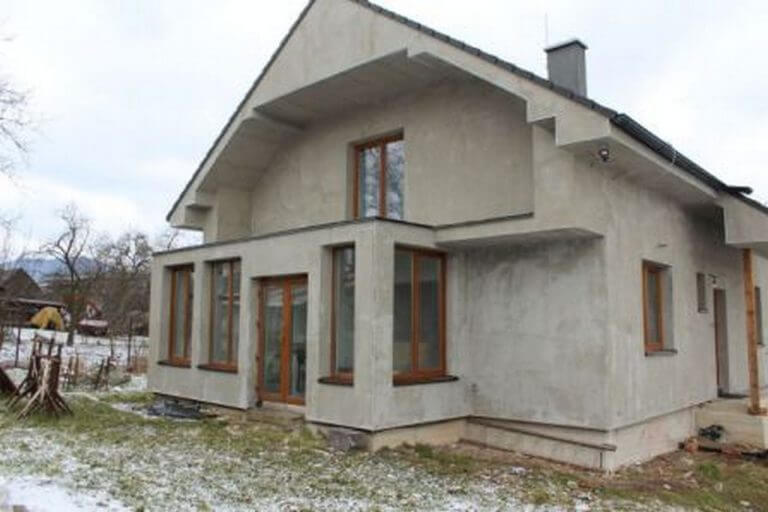 Rodinný dom v Uzovciach – budova s vypracovaným energetickým certifikátom