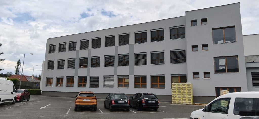 Presov - Stredna skola Mladost Stredná škola Mladosť v Prešove – budova s vypracovaným energetickým certifikátom